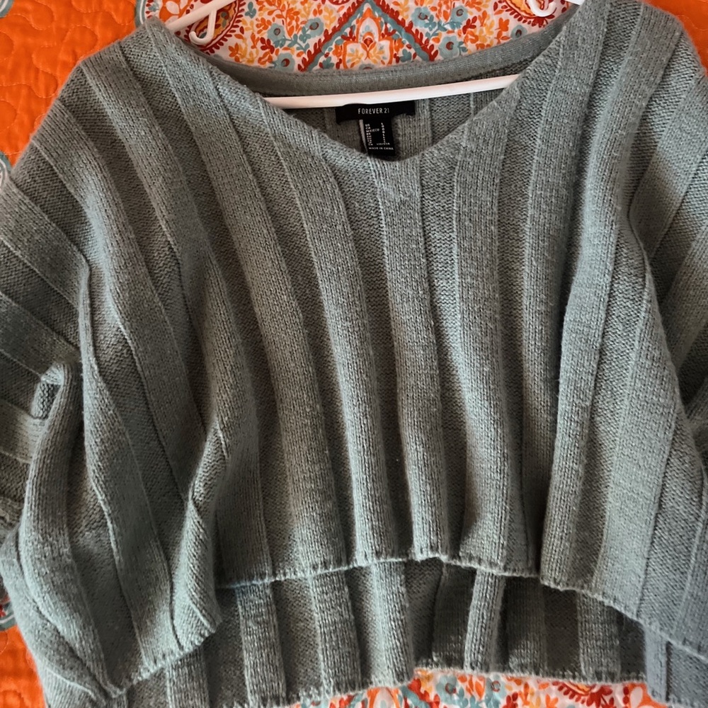 forever 21 cropped sweater